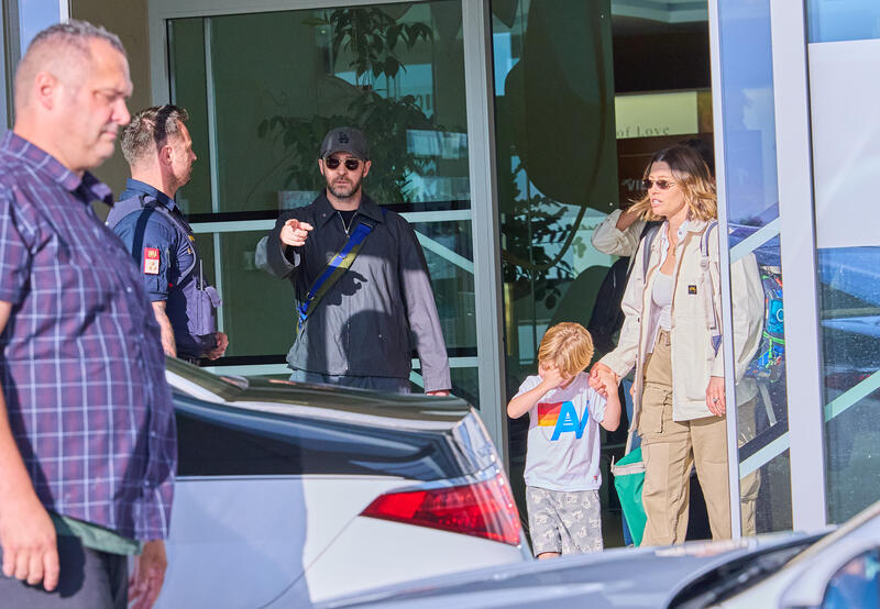 Ankunft von Justin Timberlake mit Familie  am Privatflughafen Wien Schwechat  
