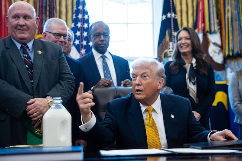 Trump Signs a Bill Allowing Schools to Serve Whole and 2% Milk