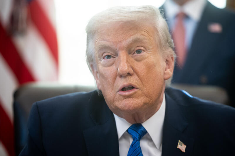 Trump Signe an Executive Order Bringing NASCAR Racing to DC