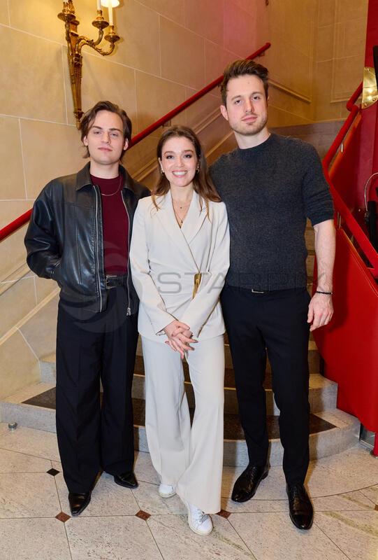 Copyright: Starpix / A. Tuma, 13.03.2026 Wien ,   Moritz MAUSSER, Nienke LATTEN,  Florian MINNEROP,  Highlights  aus " Maria Theresia - Das Musical " am Balkon des Casino Wien Kärntnerstrasse