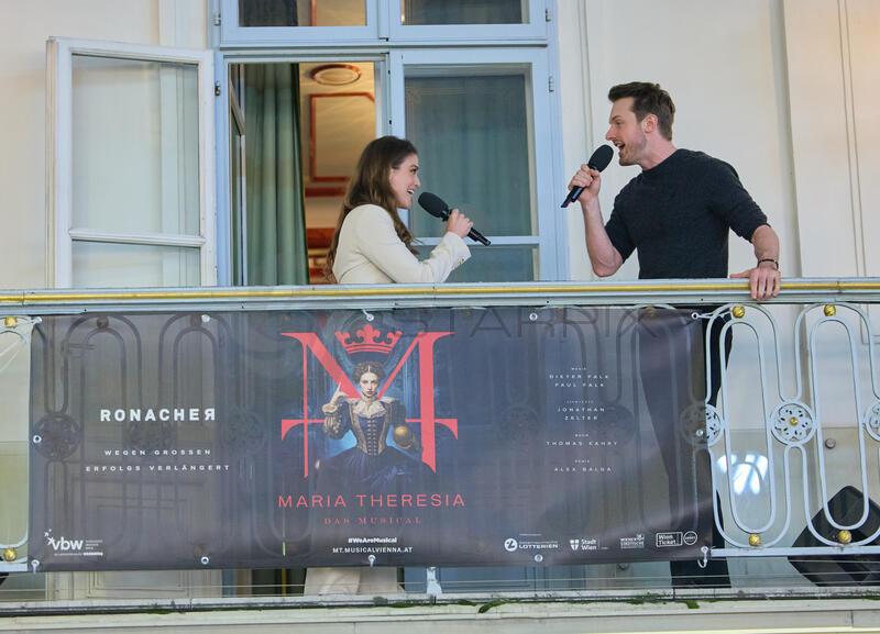 Copyright: Starpix / A. Tuma, 13.03.2026 Wien ,     Nienke LATTEN, Florian MINNEROP,     Highlights  aus " Maria Theresia - Das Musical " am Balkon des Casino Wien Kärntnerstrasse