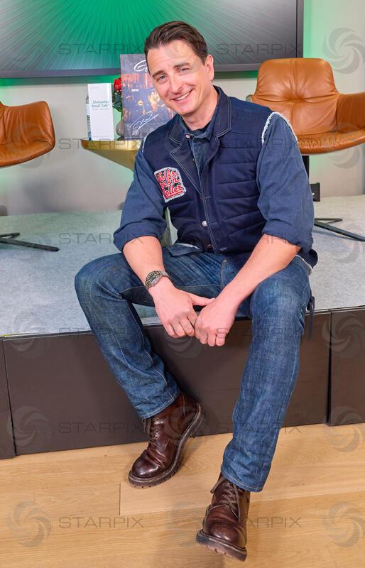 Copyright: Starpix / A. Tuma, 25.03.2026 Wien ,   Andreas GABALIER, Portrait, " Steirischer Small-Talk " im Audi House of Progress in Wien