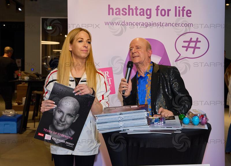 Copyright: Starpix / A. Tuma, 25.03.2026 Wien ,  Yvonne RUEFF, Andy Lee LANG,  Thema  „Tears of Strength: Hinter jeder Träne steckt Mut“ - Dancer against Cancer  Kalenderpräsentation 