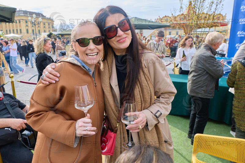 Copyright: Starpix / A. Tuma, 25.03.2026 Wien ,  Missy MAY, Monika BALLWEIN,  Eröffnung des Oster- & Frühlingsmarkt  ( Ostermarkt) Schloss Schönbrunn 2026