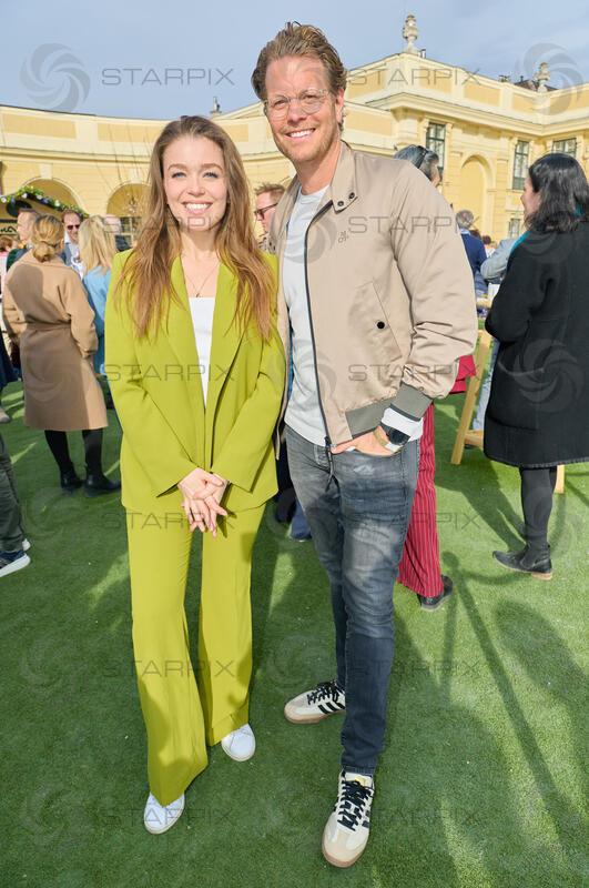 Copyright: Starpix / A. Tuma, 25.03.2026 Wien ,  Nienke LATTEN, Mark SEIBERT,  ,   Eröffnung des Oster- & Frühlingsmarkt  ( Ostermarkt) Schloss Schönbrunn 2026