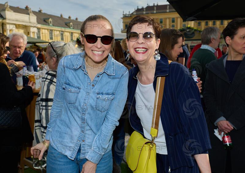 Copyright: Starpix / A. Tuma, 25.03.2026 Wien , Missy MAY, Christine MAREK,  Eröffnung des Oster- & Frühlingsmarkt  ( Ostermarkt) Schloss Schönbrunn 2026
