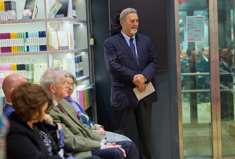 Copyright: Starpix / A. Tuma, 26.03.2026 Wien ,    Christoph MATZL,    Buchpräsentation Christoph Matzl " Karl von Habsburg - Kaiserenkel zwischen den Zeilen" bei der Buchhandlung Morawa Wien