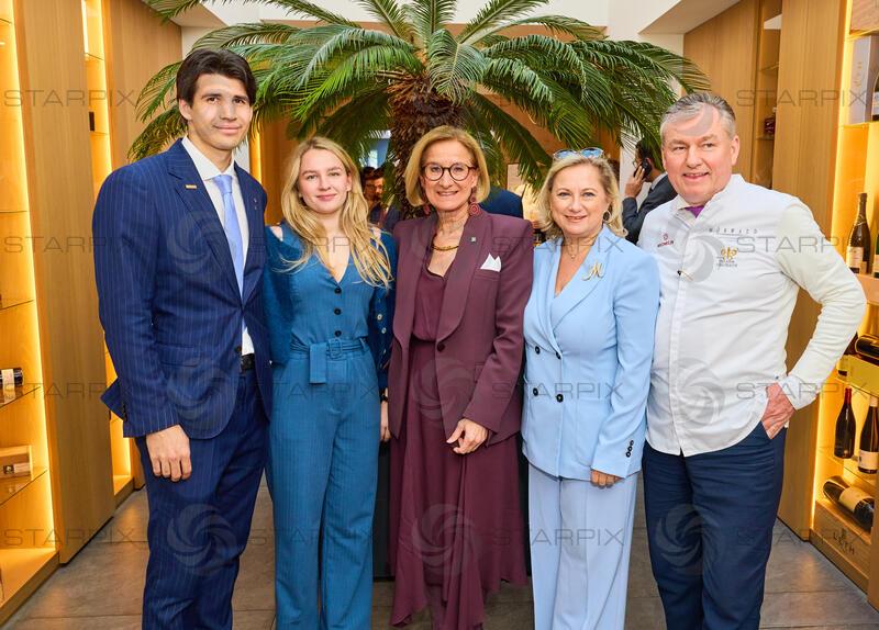 " Feinkosten - Essenszeit ist Lebenszeit "  im Relais  Chateaux Mörwald Hotel am Wagram