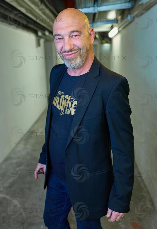 Copyright: Starpix / A. Tuma,  09.04.2026 Wien ,   Roman GREGORY, ,  Portrait,  Präsentation des  Volkswagen x FALCO  - in der Kultdiskotheke U4