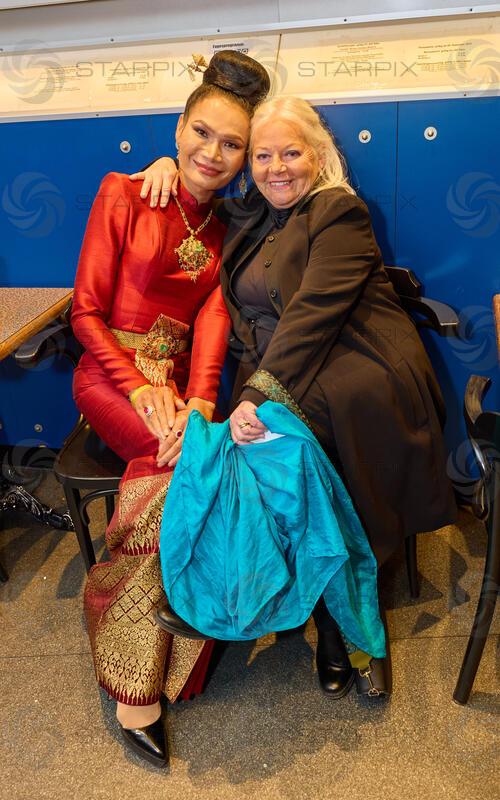 Copyright: Starpix / A. Tuma, 14.04.2026 Wien ,  Mimi TAO,   Brigitte KREN, Screening von der 2. Staffel der Netflix Produktion "Crooks" im CineCenter Wien und Fest im Kaffee Alt Wien
