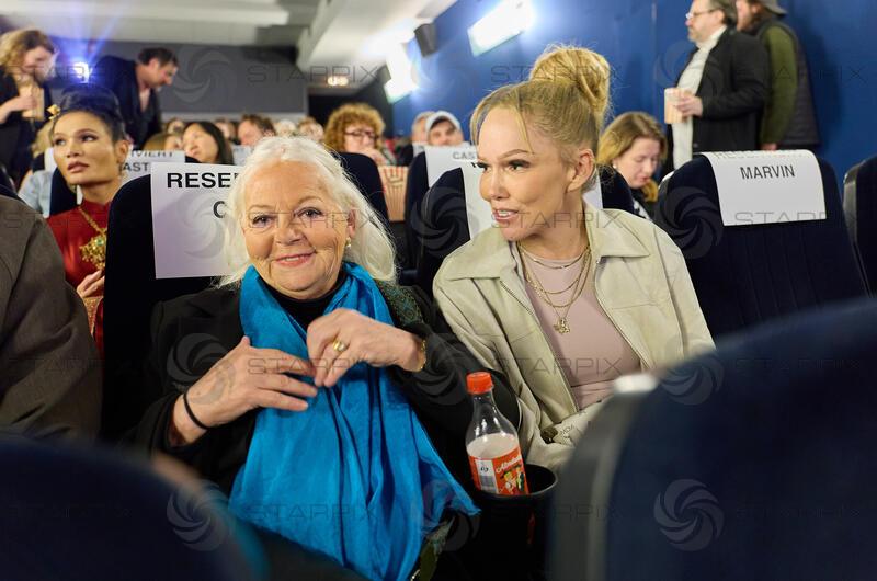 Copyright: Starpix / A. Tuma, 14.04.2026 Wien ,   Brigitte KREN, Kiri KREN, Screening von der 2. Staffel der Netflix Produktion "Crooks" im CineCenter Wien und Fest im Kaffee Alt Wien