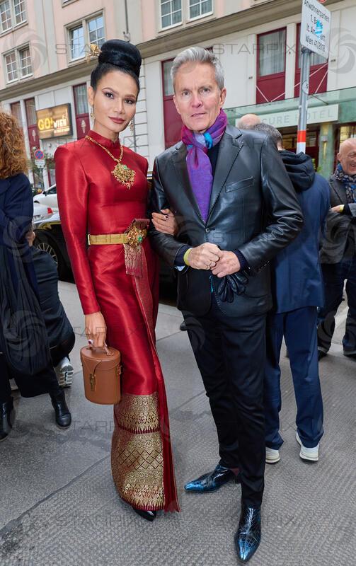 Copyright: Starpix / A. Tuma, 14.04.2026 Wien ,     Mimi TAO, Alfons HAIDER,  Family & Friends Screening von der 2. Staffel der Netflix Produktion "Crooks" im CineCenter Wien und Fest im Kaffee Alt Wien