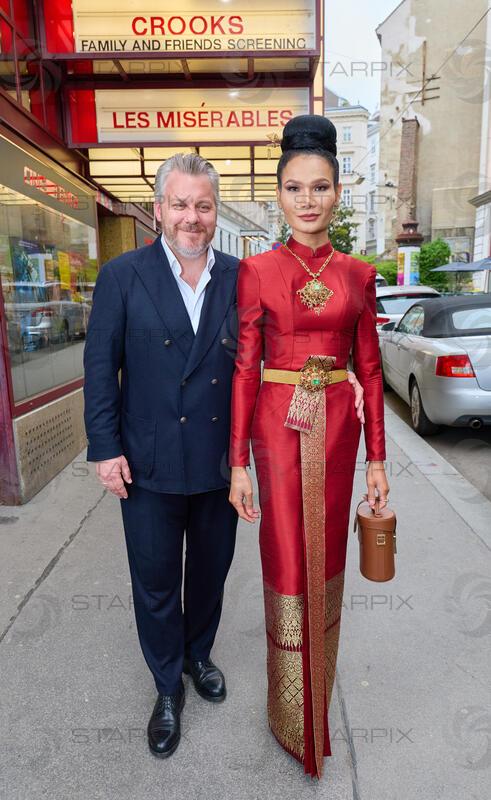 Copyright: Starpix / A. Tuma, 14.04.2026 Wien , Marvin KREN ,       Mimi TAO,  Family & Friends Screening von der 2. Staffel der Netflix Produktion "Crooks" im CineCenter Wien und Fest im Kaffee Alt Wien