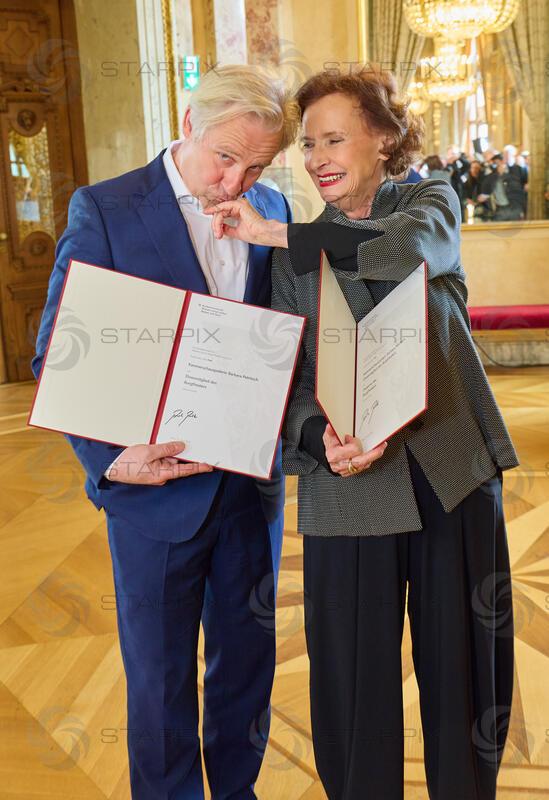 Barbara Petritsch Ernennung zur Doyenne und Ehrenmitgliedschaft des Burgtheaters Wien