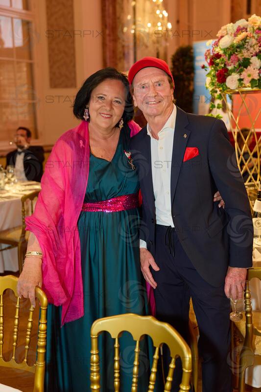 Copyright: Starpix / A. Tuma, 18.04.2026 Wien ,   Doris KIEFHABER,  Heribert KASPER, 19. DAC ( Dancer Agains Cancer Ball) in der Wiener Hofburg