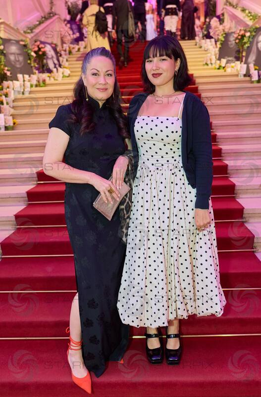 Copyright: Starpix / A. Tuma, 18.04.2026 Wien ,  Shannon LEE und Tochter Wren KEASLER,    19. DAC ( Dancer Agains Cancer Ball) in der Wiener Hofburg