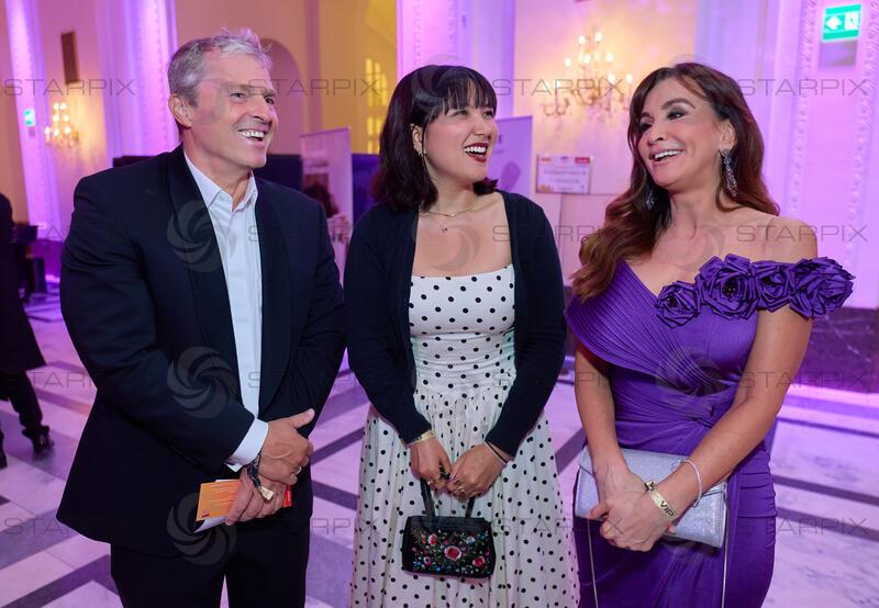 Copyright: Starpix / A. Tuma, 18.04.2026 Wien ,   Manfred BAUMANN,    Shannon LEE und Tochter Wren KEASLER,    19. DAC ( Dancer Agains Cancer Ball) in der Wiener Hofburg