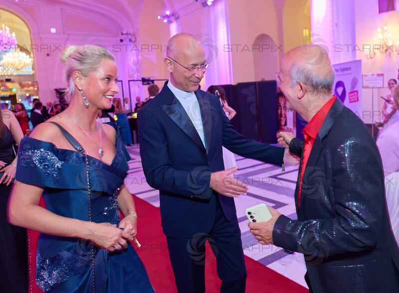 Copyright: Starpix / A. Tuma, 18.04.2026 Wien ,  Natalie NEMEC,     Toni FABER,   Andy Lee LANG,  19. DAC ( Dancer Agains Cancer Ball) in der Wiener Hofburg