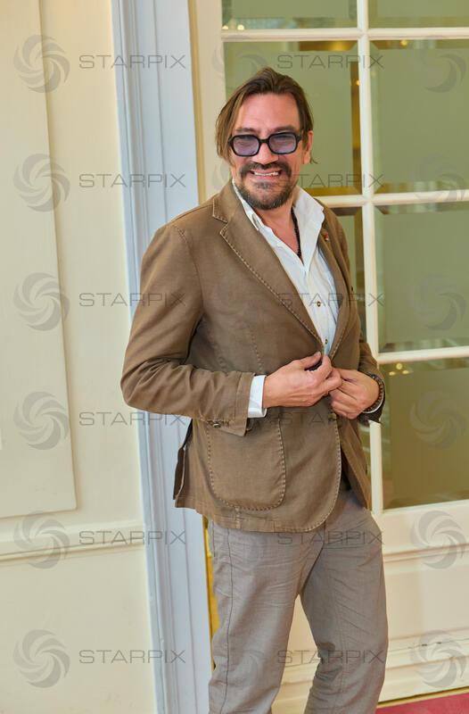 Copyright: Starpix / A. Tuma, 29.04.2026 Wien , CHristian STANI (Alle Achtung),  ,  Portrait, Goldenes Ehrenzeichen der Republik Österreich an Gerda Rogers im Haus des Sports