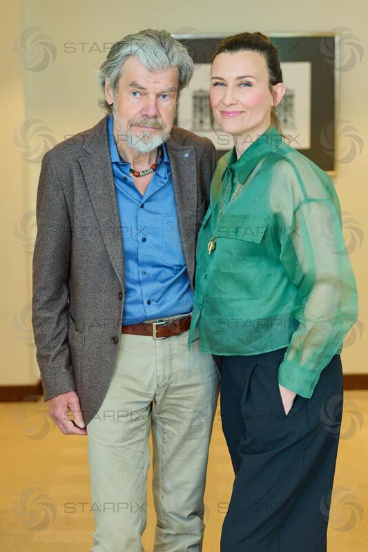 Copyright: Starpix / A. Tuma, 30.04.2026 Wien ,   Reinhold MESSNER mit Frau Diane, Pressekonferenz "Erstes  CALL Film Festival in  Bad Hofgastein" im Hotel Anantara Palais Hansen Vienna