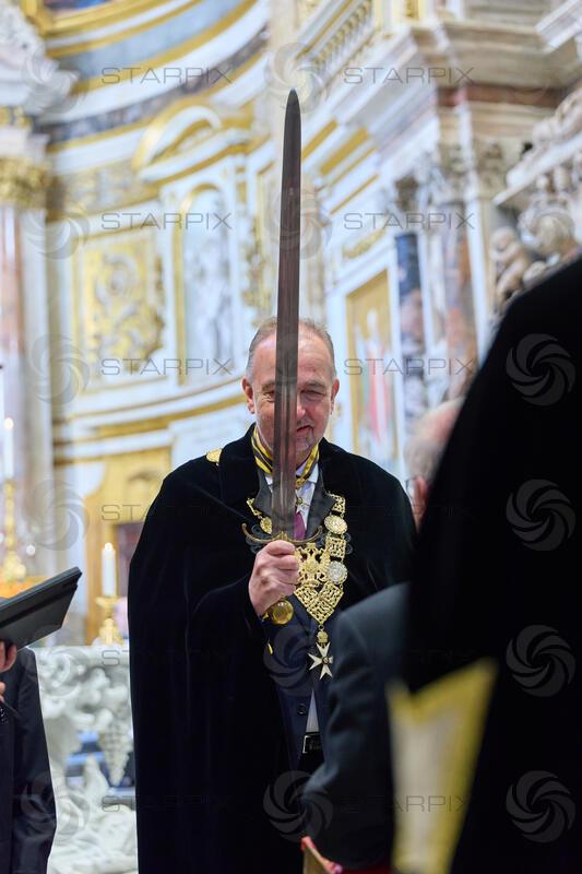 Gottesdienst und feierliche Investitur in der Santa Maria dell´Anima Kirche