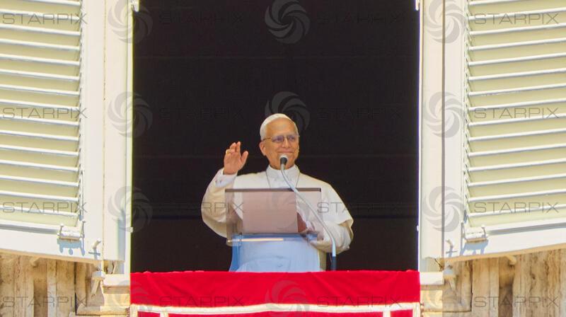 Besuch des Petersplatz Vatikan zum Angelus Gebet mit Papst Leo XIV