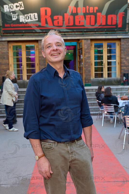 Copyright: Starpix / A. Tuma, 02.05.2026 Wien ,  Thomas MAURER, Portrait,  Andreas Vitasek feiert den 70. Geburtstag am 1. Mai 2026 mit der 100. Vorstellung seines DER HERR KARL  im Rabenhof Theater.
 
