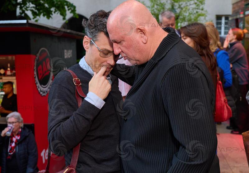 Copyright: Starpix / A. Tuma, 02.05.2026 Wien ,  Manuel RUBEY, Thomas GRATZER, Andreas Vitasek feiert den 70. Geburtstag am 1. Mai 2026 mit der 100. Vorstellung seines DER HERR KARL  im Rabenhof Theater.
 