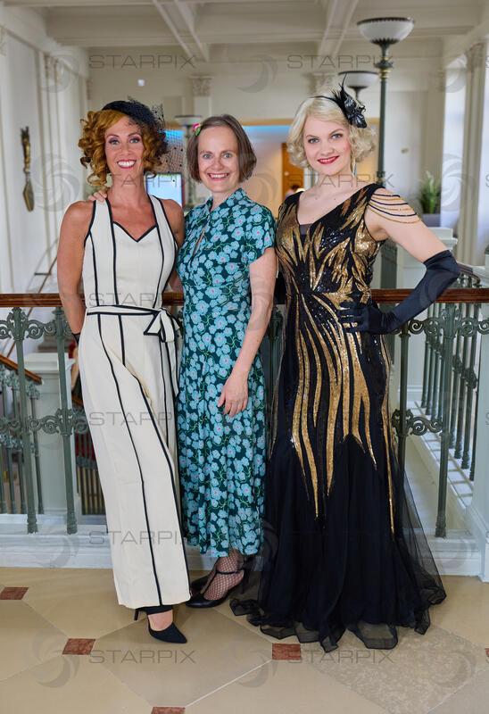 Copyright: Starpix / A. Tuma, 04.05.2026 Wien ,   Adriana ZARTL, Nina BLUM,  Lola WITZMANN, (Sugar - Manche mögen´s heiß - Sommernachtskomödie Rosenburg)  Programmpräsentation Theaterfest Niederöstterreich 2026 im Palais NÖ Wien