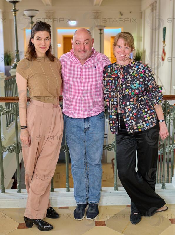 Copyright: Starpix / A. Tuma, 04.05.2026 Wien , Sophie AUJESKY,  Rudi ROUBINEK, ,  Elisa SEYDEL,    (Der Alpenkönig und der Menschenfeind - Raimund Spiele Gutenstein)  , Programmpräsentation Theaterfest Niederösterreich 2026 im Palais NÖ Wien