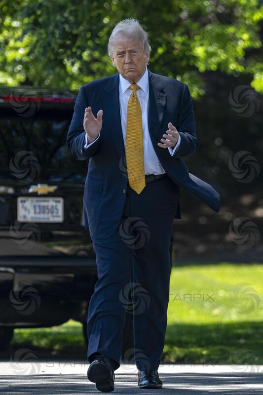 Trump Departs for Beijing, China