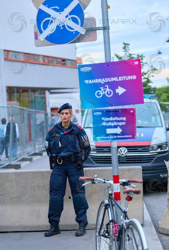 Sicherheit - Eurovision Ikonen feiern das 70-jährige Jubiläum des Eurovision Song Contest ) im Mediencenter der Wiener Stadthalle ESC 2026