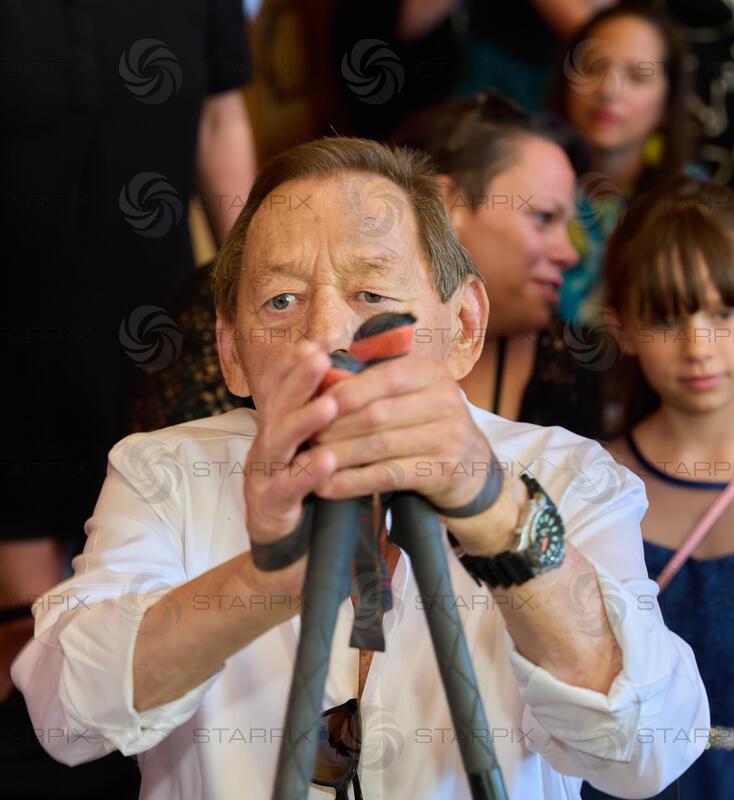 Copyright: Starpix / A. Tuma, 26.05.2026 Wien,  Wolfgang AMBROS, , Portrait,  Goldene Ehrenzeichen für Verdienste um die Republik Österreich an Gary Lux - im Künstlerhaus -Salon Karlsplatz.