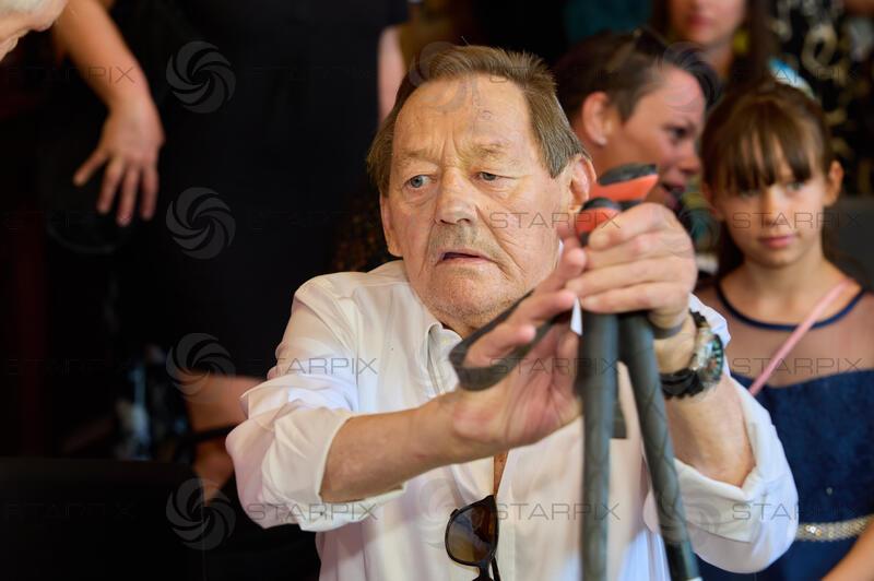 Copyright: Starpix / A. Tuma, 26.05.2026 Wien,  Wolfgang AMBROS, , Portrait,  Goldene Ehrenzeichen für Verdienste um die Republik Österreich an Gary Lux - im Künstlerhaus -Salon Karlsplatz.