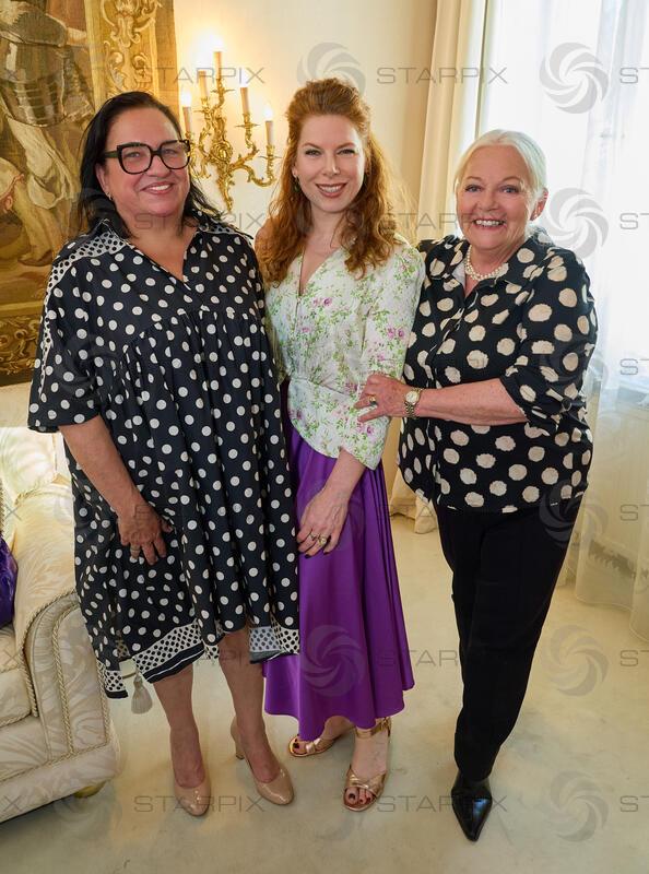 Copyright: Starpix / A. Tuma, 28.05.2026 Wien ,   Maria HAPPEL, Teresa VOGL, Brigitte KREN ,  Empfang für Familie Kolarik bei Birgit Sarata
