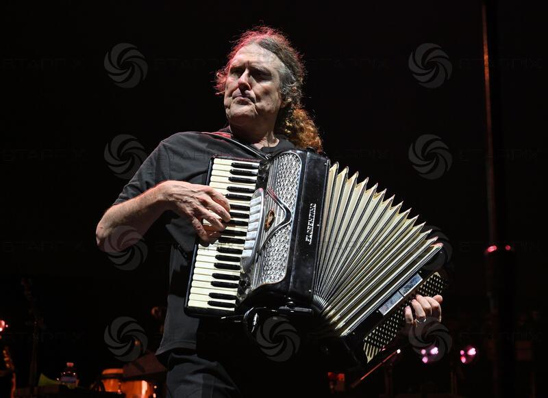 Weird Al Yankovic: Bigger & Weirder Tour