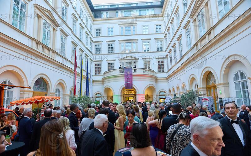 Copyright: Starpix / A. Tuma, 29.05.2026 Wien ,  Übersicht, Besucher, Empfang in der Trattoria Martinelli und Red Carpet beim Grand Ballo Italiano im Palais Niederösterreich Wien