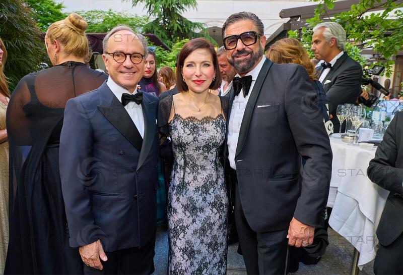 Copyright: Starpix / A. Tuma, 29.05.2026 Wien ,  Giovanni  PUGLIESE und Frau Debora LEPRE, ( Italienischer Botschafter),   Mauro MALOBERTI,  Empfang in der Trattoria Martinelli und Red Carpet beim Grand Ballo Italiano im Palais Niederösterreich Wien