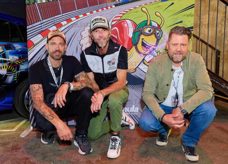 Copyright: Starpix / A. Tuma,  30.05.2026 Wien ,  Andi SCHWEIGER,  Max PFEIFFENBERGER,   Mike SÜSSER,    " art of cart " Charity Celebrity Race  in der Ottakringer Brauerei Wien