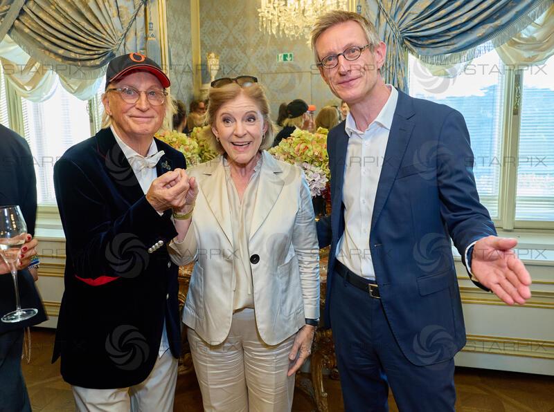 Copyright: Starpix / A. Tuma, 02.06.2026 Wien ,     Otto WAALKES,  Ingrid THURNHER,   Ralph GLEIS, Direktor Albertina,   Ausstellungseröffnung und Empfang zu „Otto meets Albertina“ in der Albertina Wien