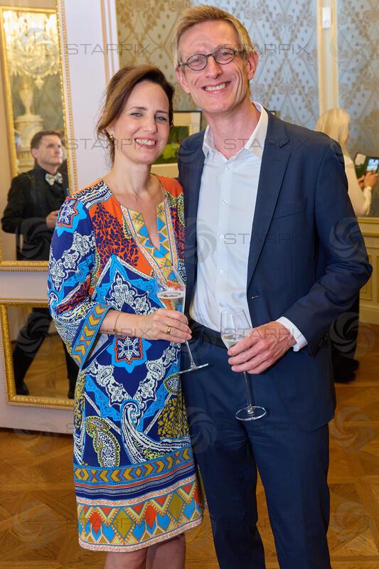 Copyright: Starpix / A. Tuma, 02.06.2026 Wien ,   Ralph GLEIS, (Direktor Albertina) und und Lebensgefährtin / Frau  Katinka KECKEIS,    Ausstellungseröffnung und Empfang zu „Otto meets Albertina“ in der Albertina Wien