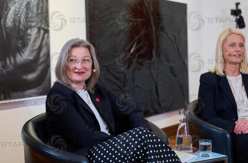 Copyright: Starpix / A. Tuma, 02.06.2026 Wien , Gertraud AUINGER OBERZAUCHER,   Diskussion zu Kunstsammler brauchen Ergebnisse - der Politik im Auktionshaus Kinsky