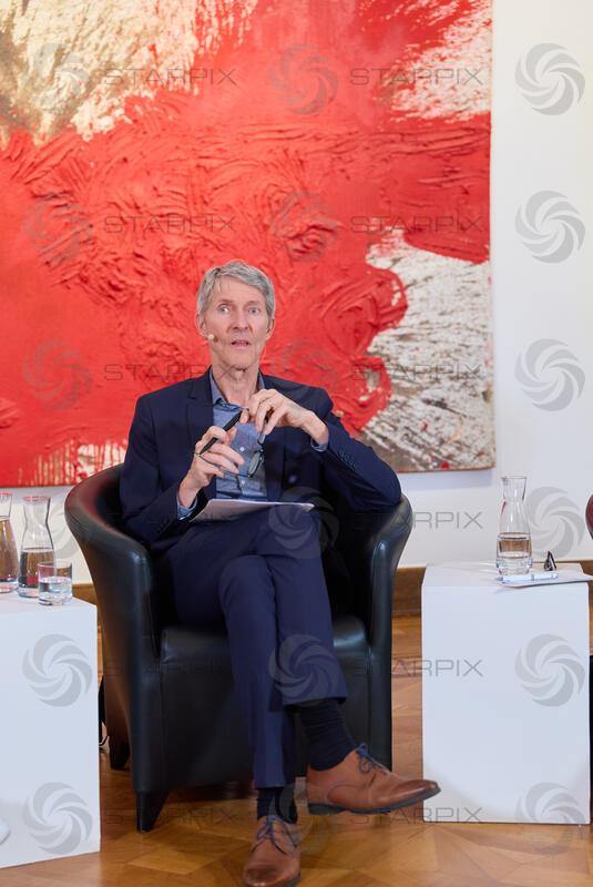 Copyright: Starpix / A. Tuma, 02.06.2026 Wien , Werner REMM  Diskussion zu Kunstsammler brauchen Ergebnisse - der Politik im Auktionshaus Kinsky