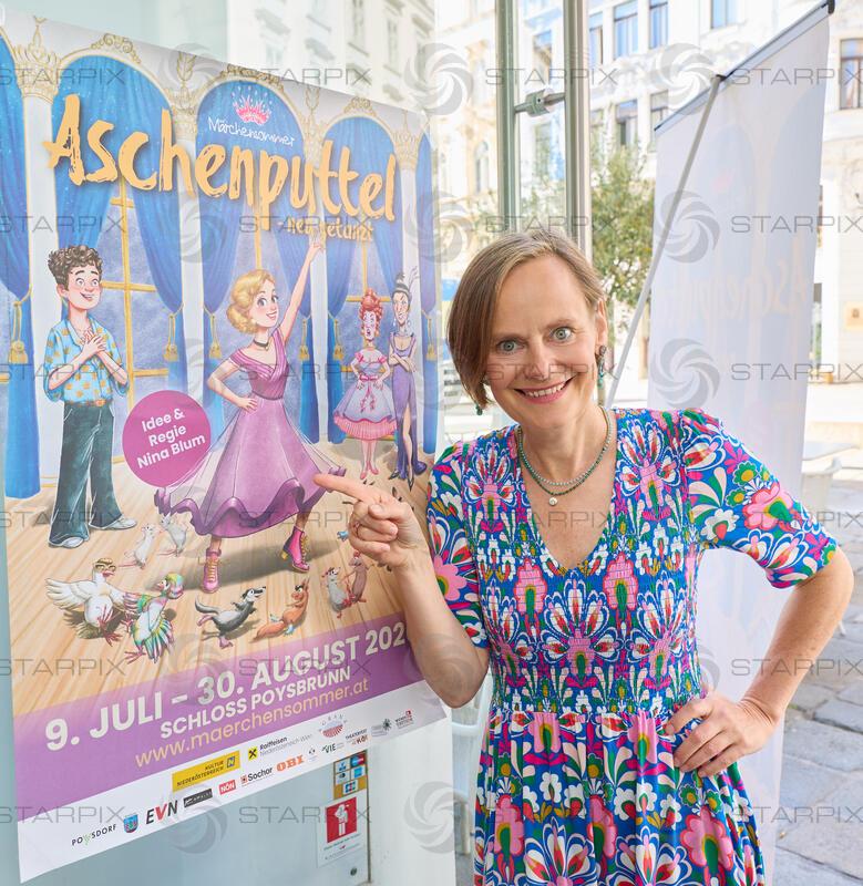 Copyright: Starpix / A. Tuma, 08.06.2026 Wien ,   Nina BLUM, JPortrait, Pressekonferenz zu "Aschenputtel neu getanzt ", Märchensommer Nierösterreich  Schloss Poysdorf, im Restaurant Ellas Wien