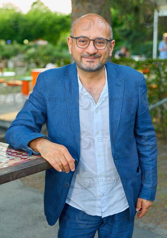 Copyright: Starpix / A. Tuma, 08.09.2026   Wien ,  Arash T. RIAHI, ,   Portrait   , Abend der Nominierten Österreichischer Filmpreis 2026  - Insterspot Studios Pirzl´s Paradiesgartl Wien