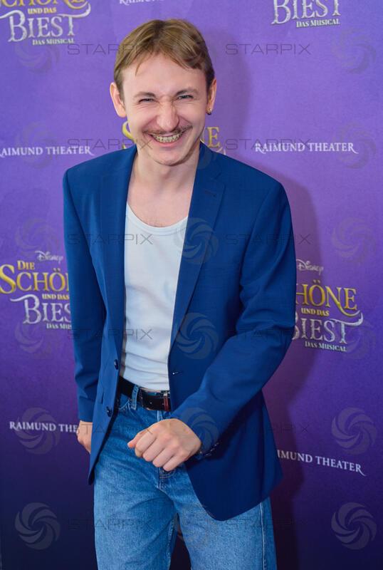 Copyright: Starpix / A. Tuma, 09.06.2026 Wien ,  Linus Al BAROFFIO,  ,  Portrait,      Präsentation des Cast zur Neuinszenierung von " Die Schöne und das Biest " im Raimundtheater Wien - Fototermin