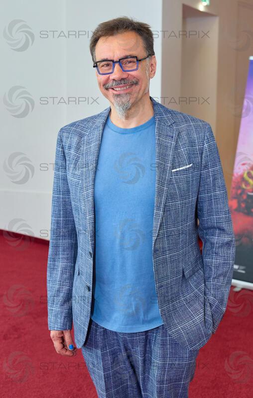 Copyright: Starpix / A. Tuma, 09.06.2026 Wien ,  Oliver HUETHER,  Portrait,      Präsentation des Cast zur Neuinszenierung von " Die Schöne und das Biest " im Raimundtheater Wien - Fototermin