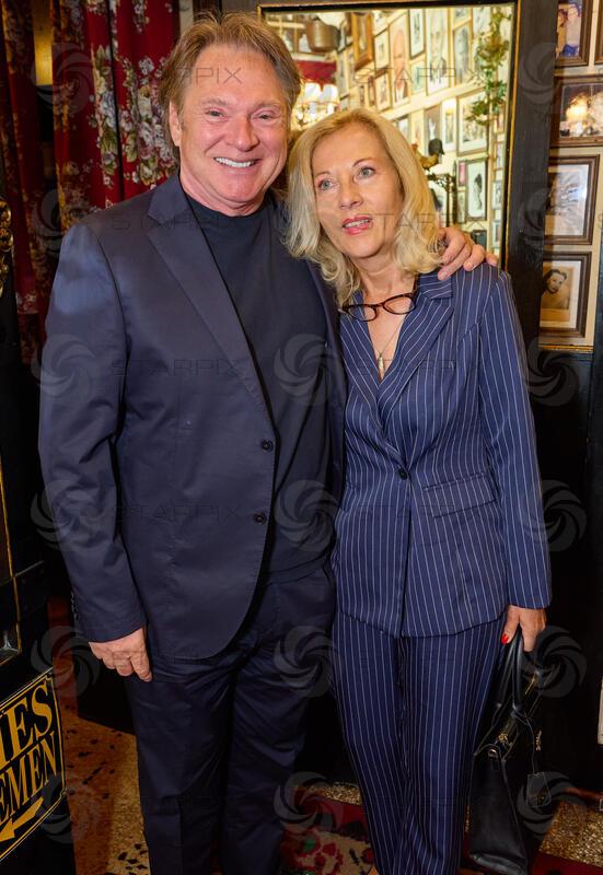 Copyright: Starpix / A. Tuma, 10.06.2026 Deutsch Wagram,  Heinz HANNER mit   Freundin MIMI, Verleihung des Goldenen Spargel 2026 im Marchfelderhof 