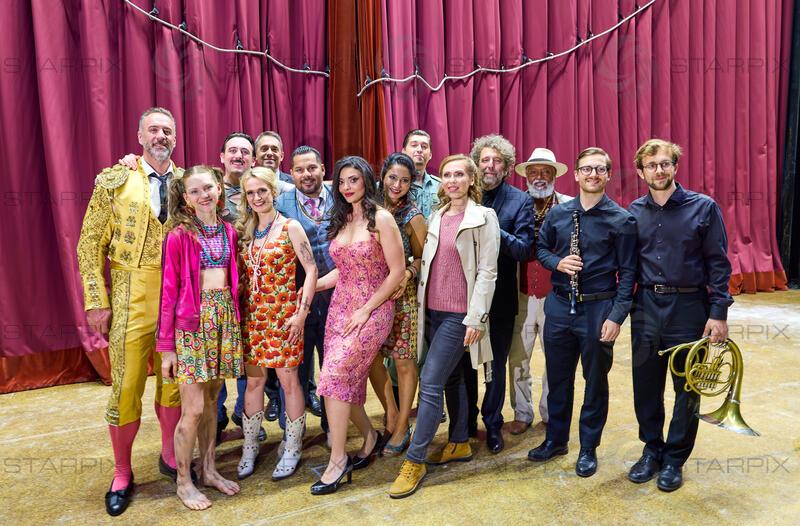 Copyright: Starpix / A. Tuma, 11.06.2026 Wien , Freddie de TOMMASO (Don Jose), Elmina HASAN ( Carmen)  , Anna BONDARENKO, Christian Van Horn (Escamillo),  Asher FISCH, Bogdan ROSCIC , Ilia STAPLE, ,    Opern Aufführung "Carmen U27" nur für Besucher unter 27 Jahre - Wiener Staatsoper