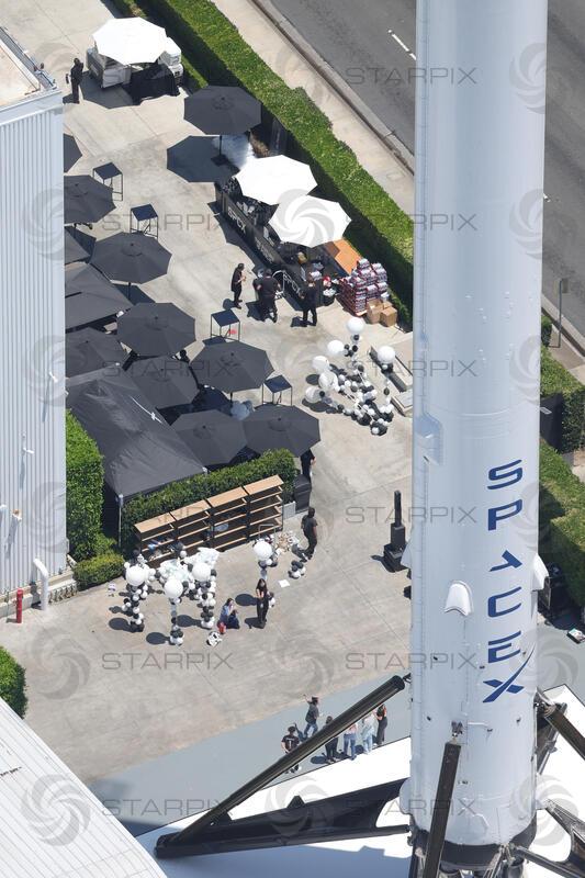 SpaceX Celebrates It's IPO Launch